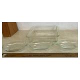 "PYREX" GLASSWARE ITEMS (1+3)