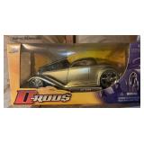 COLLECTIBLE TOY CAR-CHECK OUT THE PIC'S