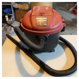 5~GALLON SHOP VAC-CHECK OUT THE PIC