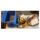 PLASTIC STORAGE TOTE W/LID & ASSORTED CONTENTS-