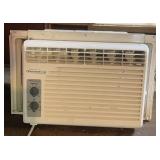 WINDOW AIR CONDITIONER-CHECK OUT THE PIC