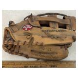 "RAWLINGS" MITT-CHECK OUT THE PIC