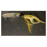 VINTAGE FISHING LURE-CHECK OUT THE PIC