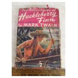 HARD COVER BOOK-"HUCKLEBERRY FINN"/CHECK OUT THE