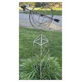 METAL YARD DECOR-"SPHERE W/ARROW"