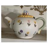 COLLECTOR TEA POT-FLOWERS/CHECK OUT THE PIC
