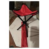 FOLDING/CAMPING STOOL W/BAG