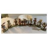 COLLECTIBLE FIGURES W/SERVING BOWL-CHECK IT OUT