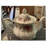 VINTAGE TEA POT-FLOWERS/CHECK OUT THE PIC
