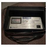 AUTOMOBILE BATTERY CHARGER