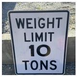 FEDERAL/STATE REGULATORY SIGN-'WEIGHT LIMIT~10TON'