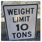 FEDERAL/STATE REGULATORY SIGN-'WEIGHT LIMIT~10TON'