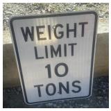 FEDERAL/STATE REGULATORY SIGN-'WEIGHT LIMIT~10TON'