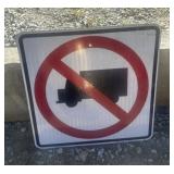 FEDERAL/STATE REGULATORY SIGN-'NO TRUCKS'