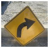 FEDERAL/STATE REGULATORY SIGN-'CURVE'