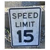 FEDERAL/STATE REGULATORY SIGN-'SPEED LIMIT 15 MPH'