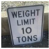 FEDERAL/STATE REGULATORY SIGN-'WEIGHT LIMIT~10TON'