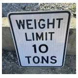FEDERAL/STATE REGULATORY SIGN-'WEIGHT LIMIT~10TON'