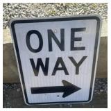 FEDERAL/STATE REGULATORY SIGN-'ONE WAY'