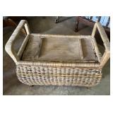 VINTAGE BASKET-CHECK OUT THE PIC