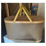 PICNIC BASKET