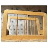WOODEN MAGAZINE RACK
