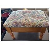 FOOT STOOL W/STORAGE