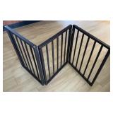FOLDING GATE/DIVIDER-APPROX. 5ï¿½ WIDE TOTAL