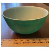 9ï¿½ PYREX MIXING BOWL