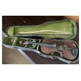 VINTAGE FIDDLE W/CASE-CHECK IT OUT