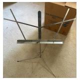 FOLDING SHEET MUSIC STAND