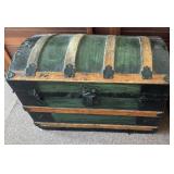VINTAGE TRUNK-CHECK OUT THE PIC