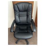 OFFICE CHAIR W/CASTERS