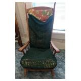 ???MAPLE??? ROCKER W/CUSHIONS-CHECK IT OUT