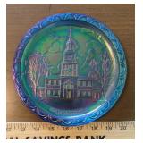 "CARNIVAL GLASS" COLLECTOR PLATE-"INDEPENCE HALL"