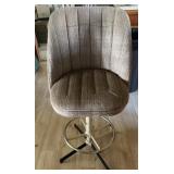 SWIVEL BAR STOOL-CHECK OUT THE PIC