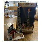 HOIDAY VILLAGE COLLECTIBLE W/BOX