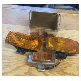AUTOMOBILE FOG LIGHTS W/METAL BASKET