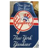 FLEECE THROW-"NEW YORK YANKEES"