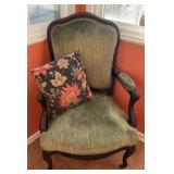 VINTAGE ARM CHAIR W/PILLOW-CHECK OUT THE PIC
