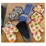 POT HOLDERS & MITTS & MORE-ASSORTED