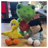 STUFFED TOY COLLECTIBLES-CHECK OUT THE PIC