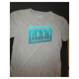 Under Armour Shirt Youth Size M