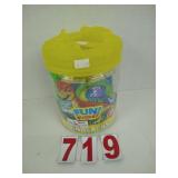 Dinosaurs Fun Bucket - 28 Pieces