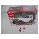 AMT Coca Cola 32 Ford Sedan Delivery truck