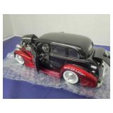 Jada Toys 1939 Chevy Master Deluxe Die-Cast