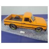 Jada Toys 1972 Chevrolet Cheyenne Pickup Die-Cast