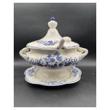 BLUE ONION PATTERN SOUP TUREEN