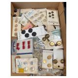 VTG button Lot