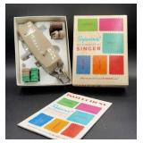Singer Sewing Buttonholer